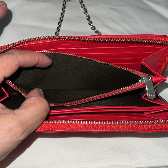 Christian Dior Preloved wallet,  non Dior chain excellent condition. - Picture 5 of 9